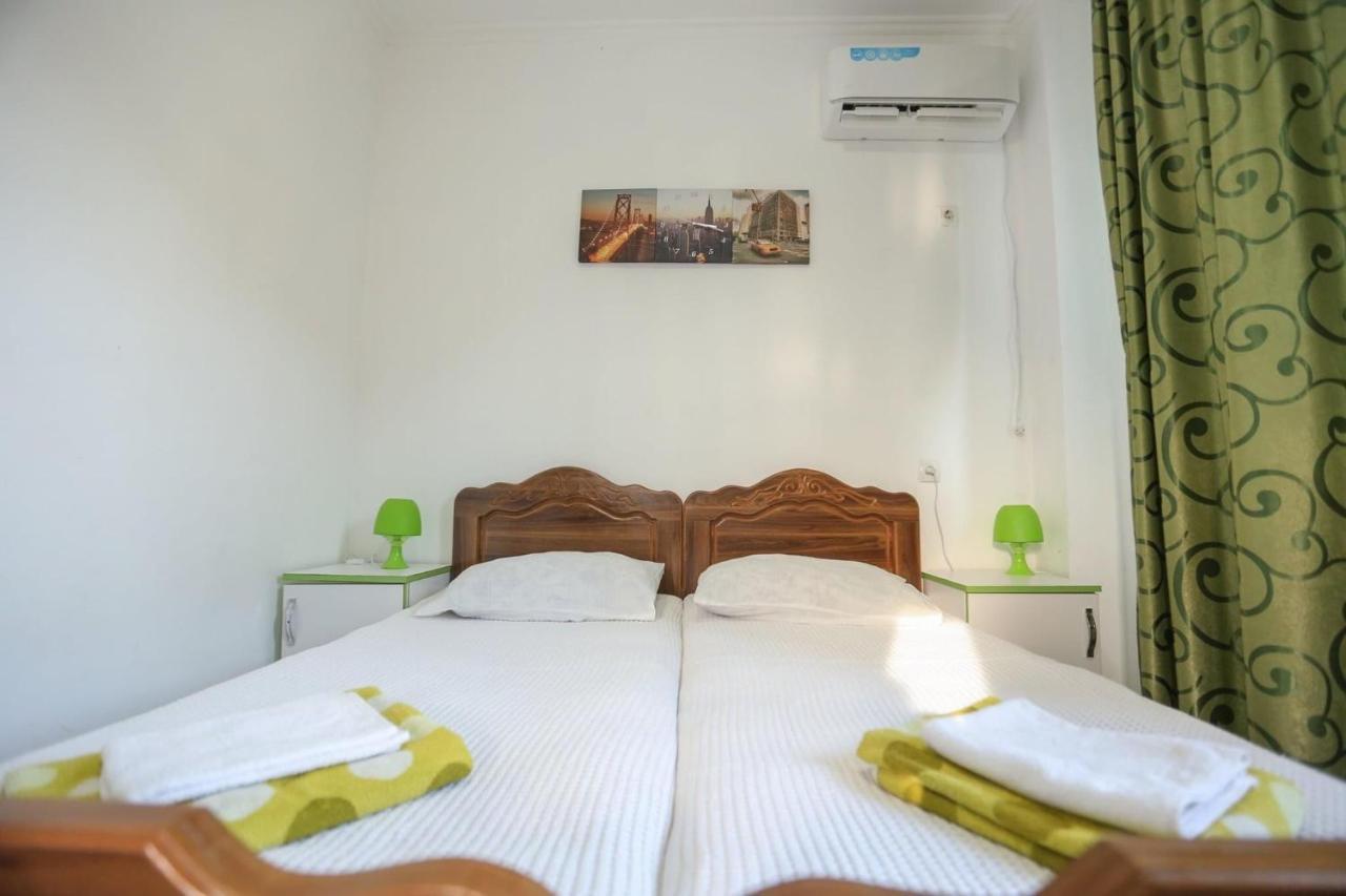 Theodora Hotel Ureki Bagian luar foto