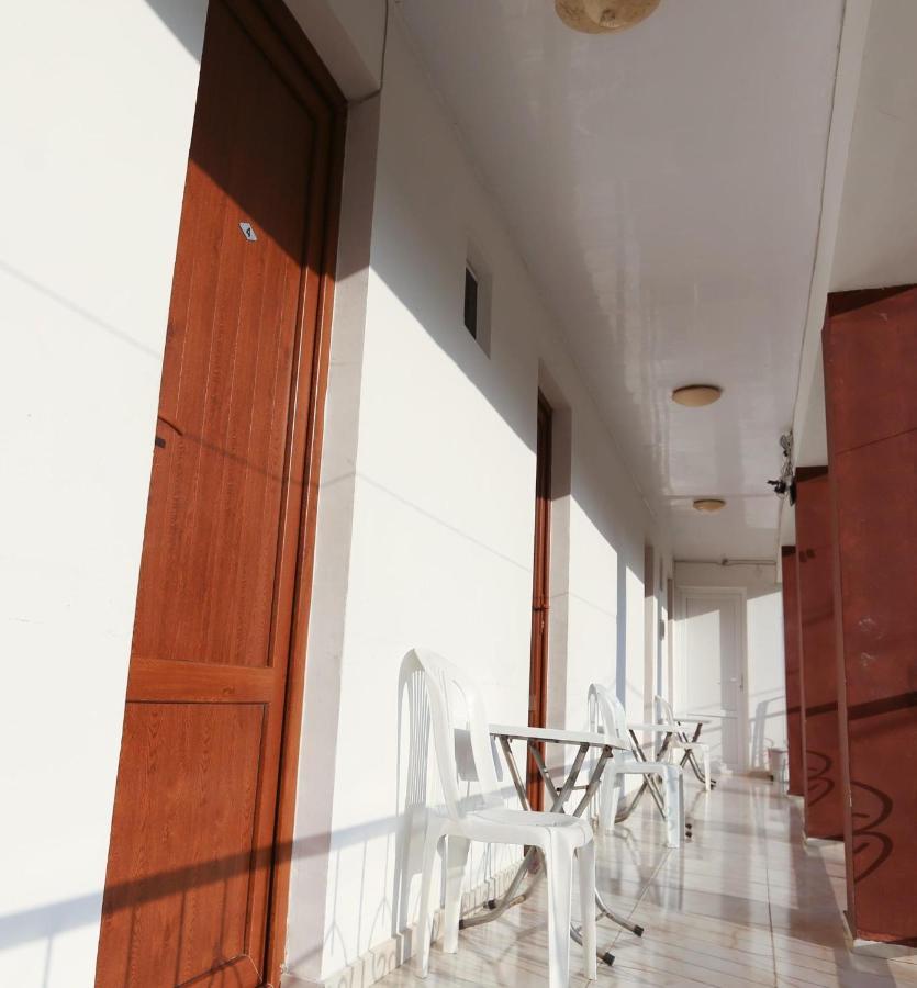 Theodora Hotel Ureki Bagian luar foto